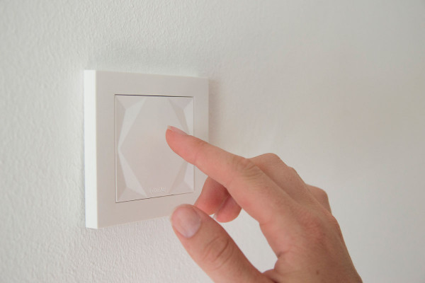 Touch Air White