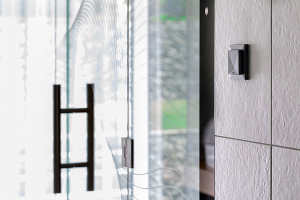 Room Comfort Sensor Tree Anthracite (CO2, Temperature, Humidity)