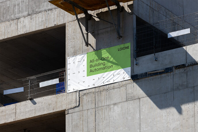 Construction Banner "Halo"